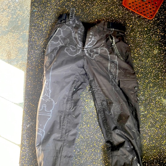 Snow pants - Picture 1 of 3